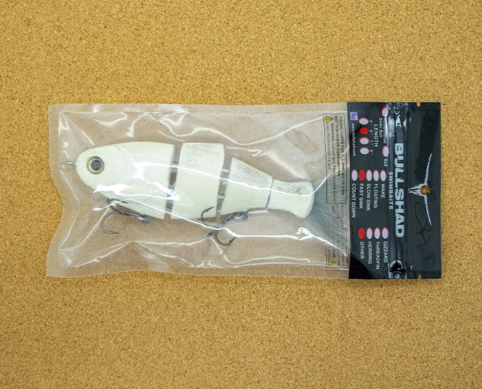 Bull Shad 6" Dirty Bone